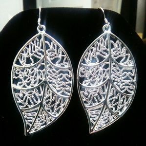 Silver leaf earrings